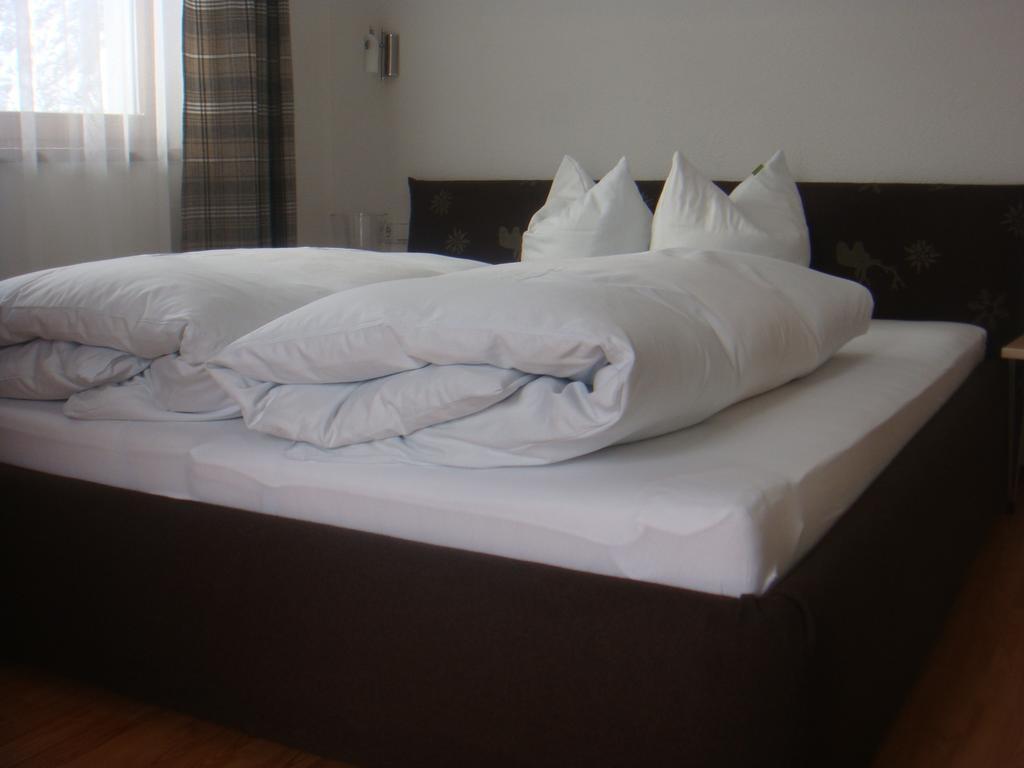 Haus Schuchter Hotel Pfunds Kültér fotó