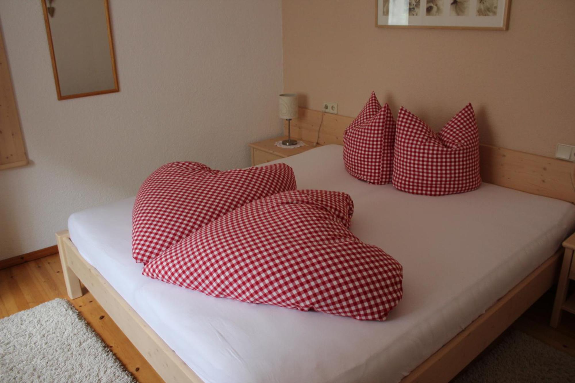 Haus Schuchter Hotel Pfunds Kültér fotó